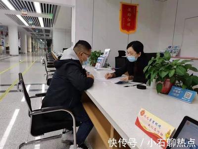 萊州便民利企“加速度” 政務服務再升級，證照代辦服務引領新體驗